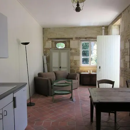 펜션 Maison Avec Piscine Non Chauffee & Partagee, 50m2 A 24km De La Rochelle 마란스