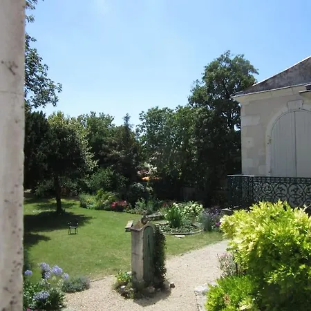 Maison Avec Piscine Non Chauffee & Partagee, 50m2 A 24km De La Rochelle 펜션 *